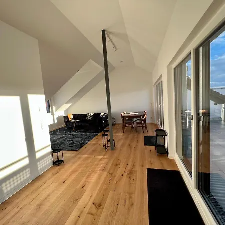 Lili-ps5-terrace-view-bright-kitchen-2xbedroom Apartment Offenbach am Main