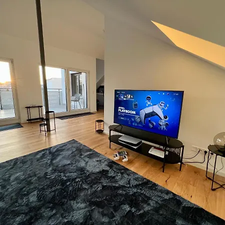 Apartment Lili-ps5-terrace-view-bright-kitchen-2xbedroom Offenbach am Main