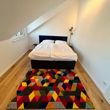 公寓 Lili-ps5-terrace-view-bright-kitchen-2xbedroom 奥芬巴赫