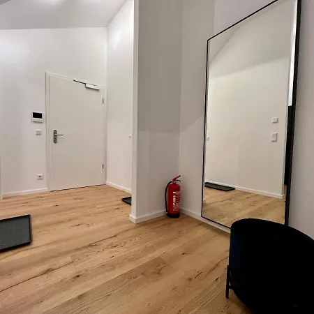 Lili-ps5-terrace-view-bright-kitchen-2xbedroom * Offenbach am Main