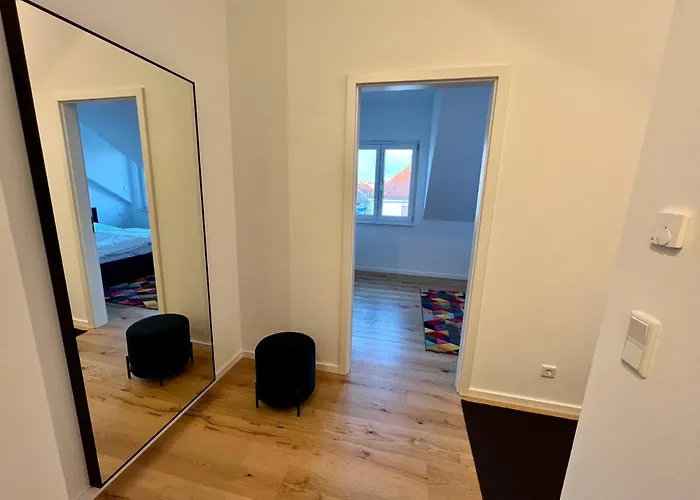 Lili-ps5-terrace-view-bright-kitchen-2xbedroom